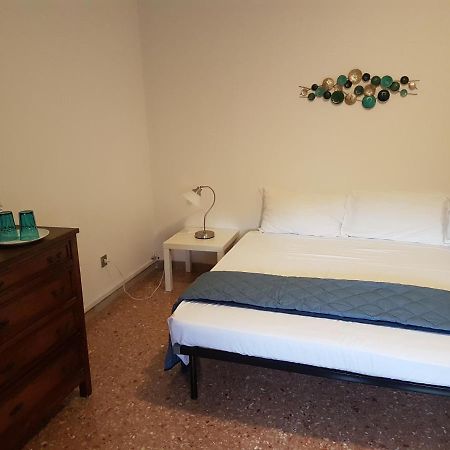 L.T. Schneider B&B Bologna Exteriör bild