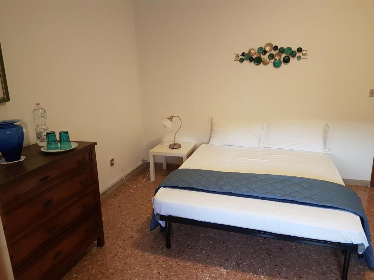 L.T. Schneider B&B Bologna Exteriör bild